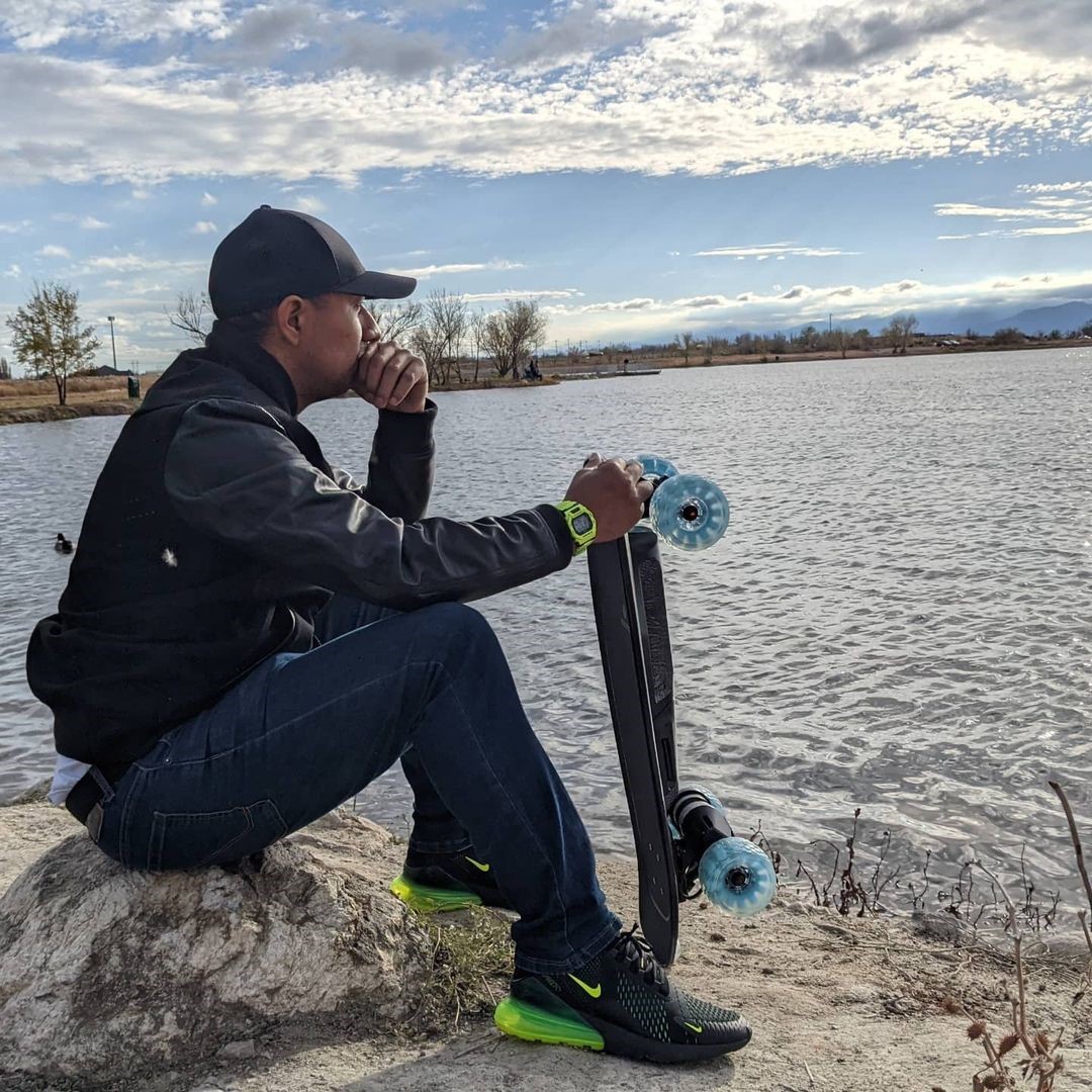 How much do electric skateboards cost