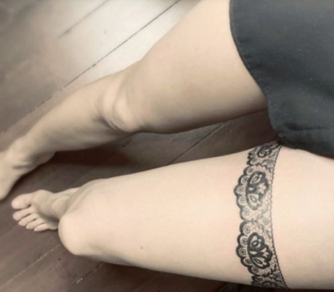 simple garter tattoo design